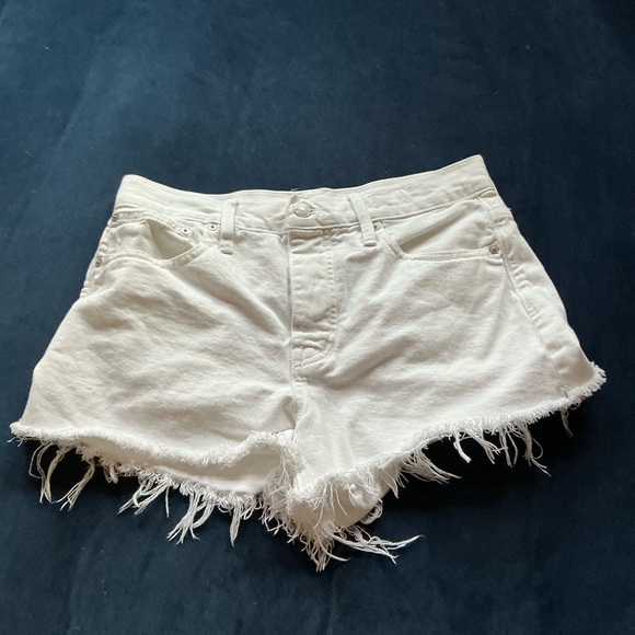 Madewell‎ Relaxed Denim Shorts in Tile White - Picture 2 of 7